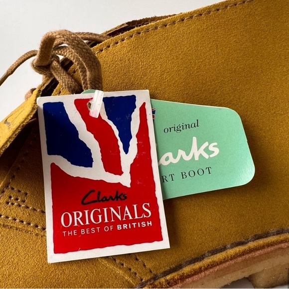 CLARKS Desert Boot - Picture 9 of 9